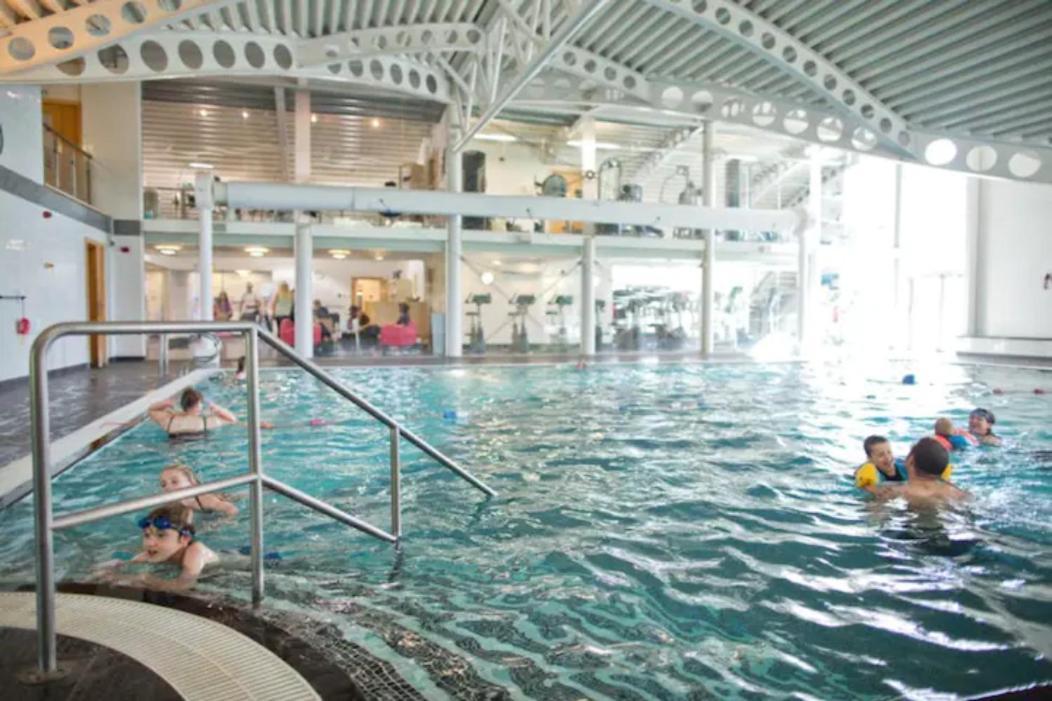 4 Bed Luxury Lodge With Hot Tub Near Lake District Warton エクステリア 写真